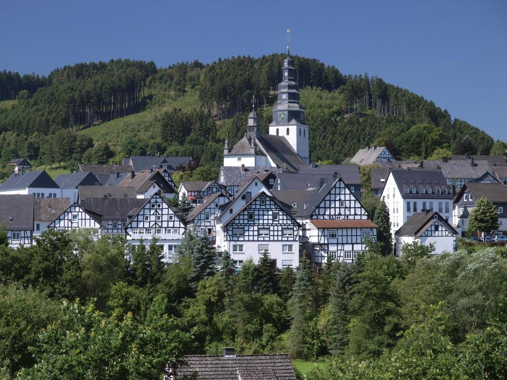 Hotel Hesborner Kuckuck Hallenberg Exterior foto